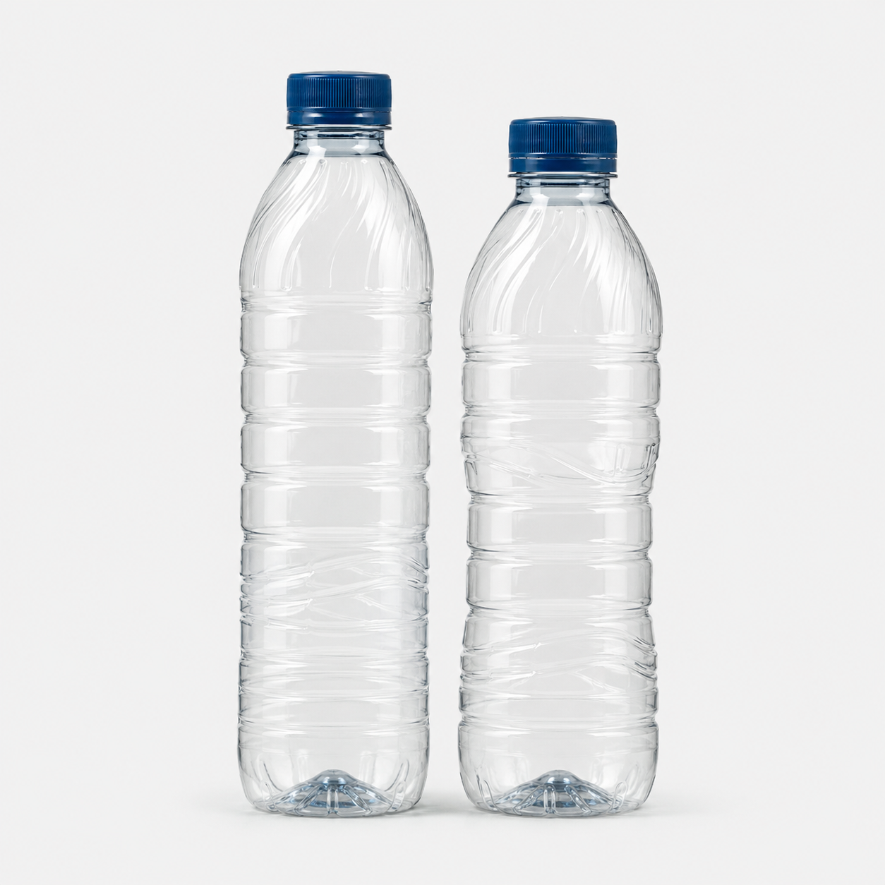 Ilustración de nuevas botellas fabricadas con PET reciclado